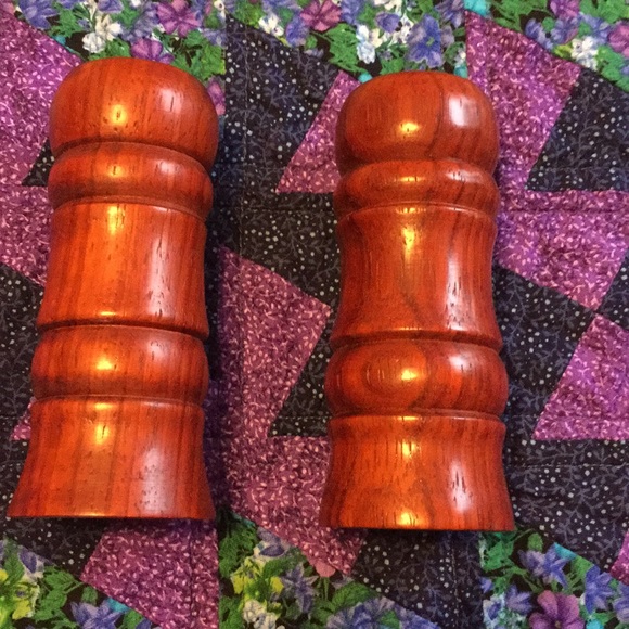 Hand turned salt and pepper shakers - Picture 3 of 4